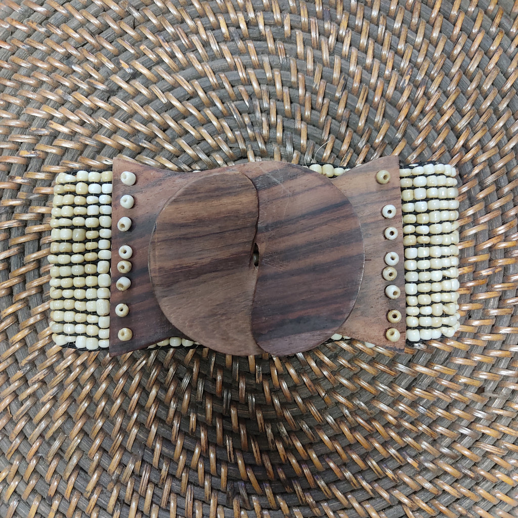 BEADED BELT with timber buckle