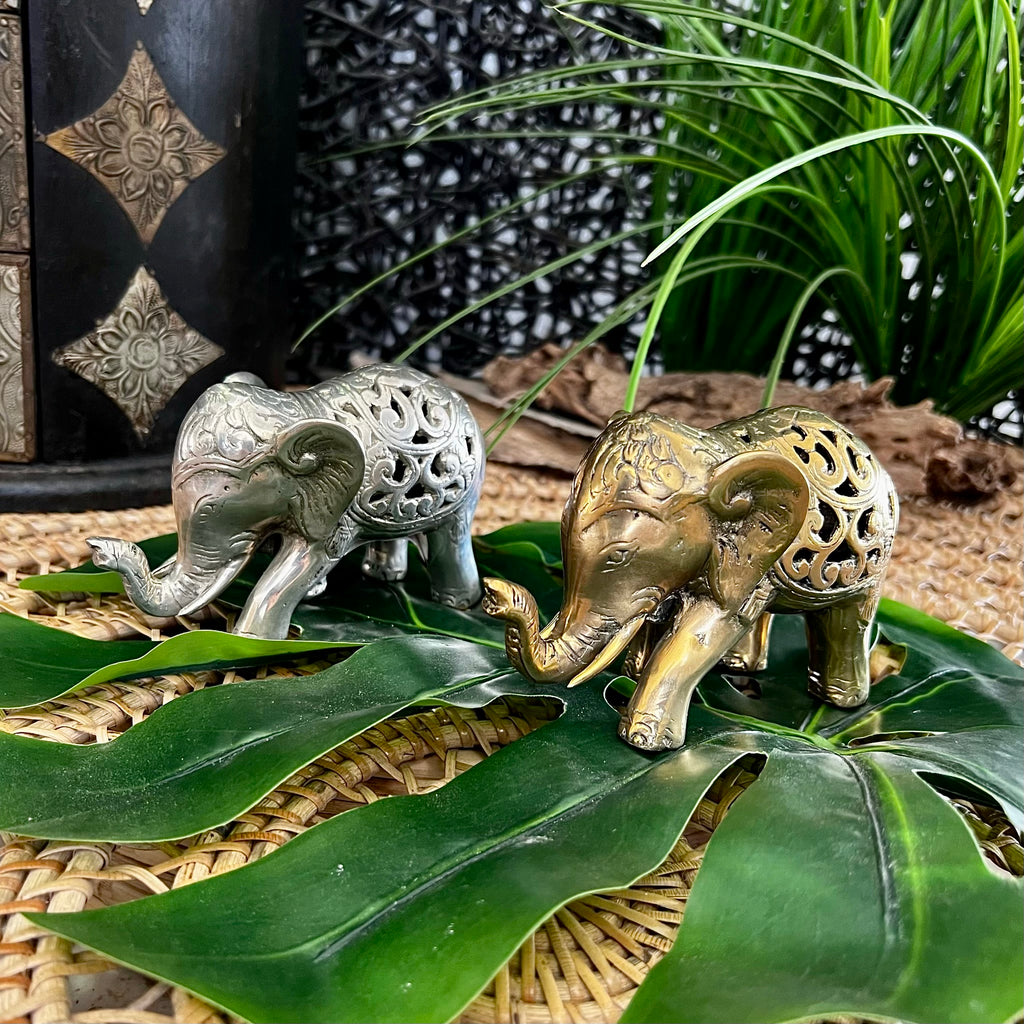 HOMEWARES - BRONZE LACE ELEPHANTS - Gold or Silver