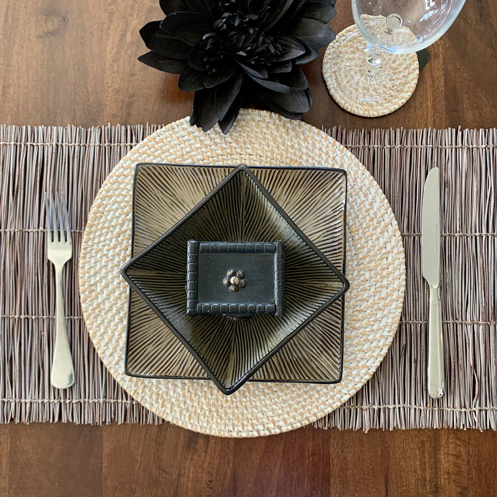 HOMEWARES - RATTAN PLACEMATS / COASTERS round